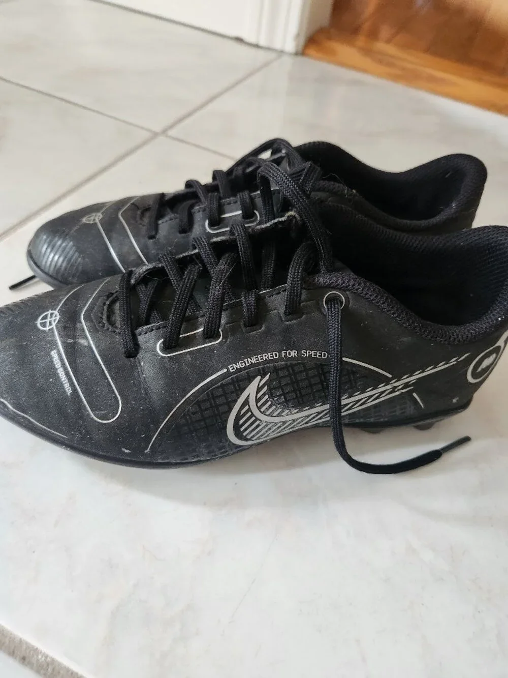 Nike Soccer cleats Youth Size US 2.5